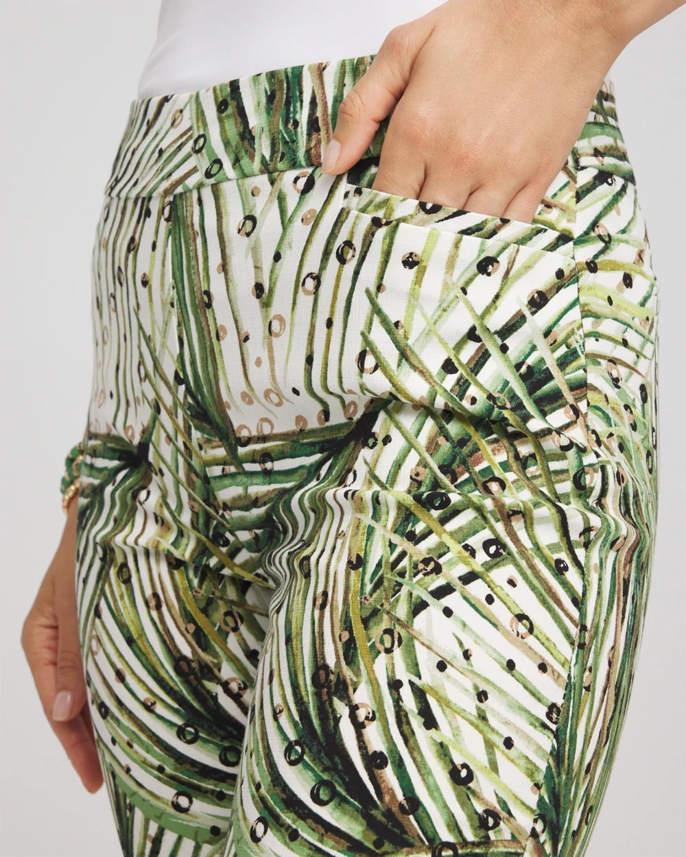 Chico's Clothing Brigitte™ Slim Ankle Palm-Print Pants